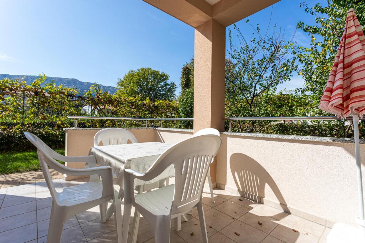 Apartments Crnekovic V Baška Eksteriør billede