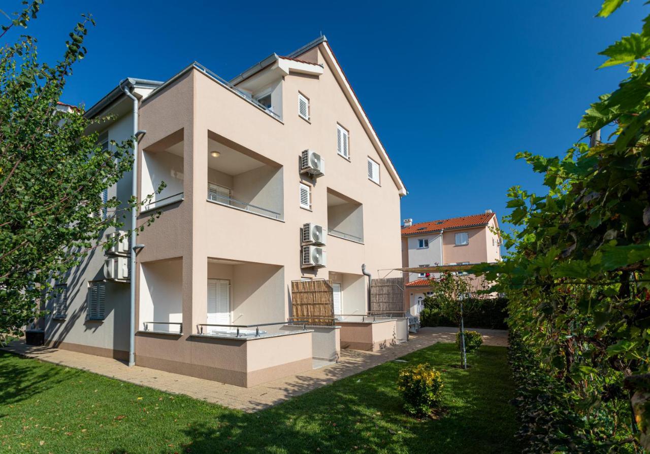 Apartments Crnekovic V Baška Eksteriør billede