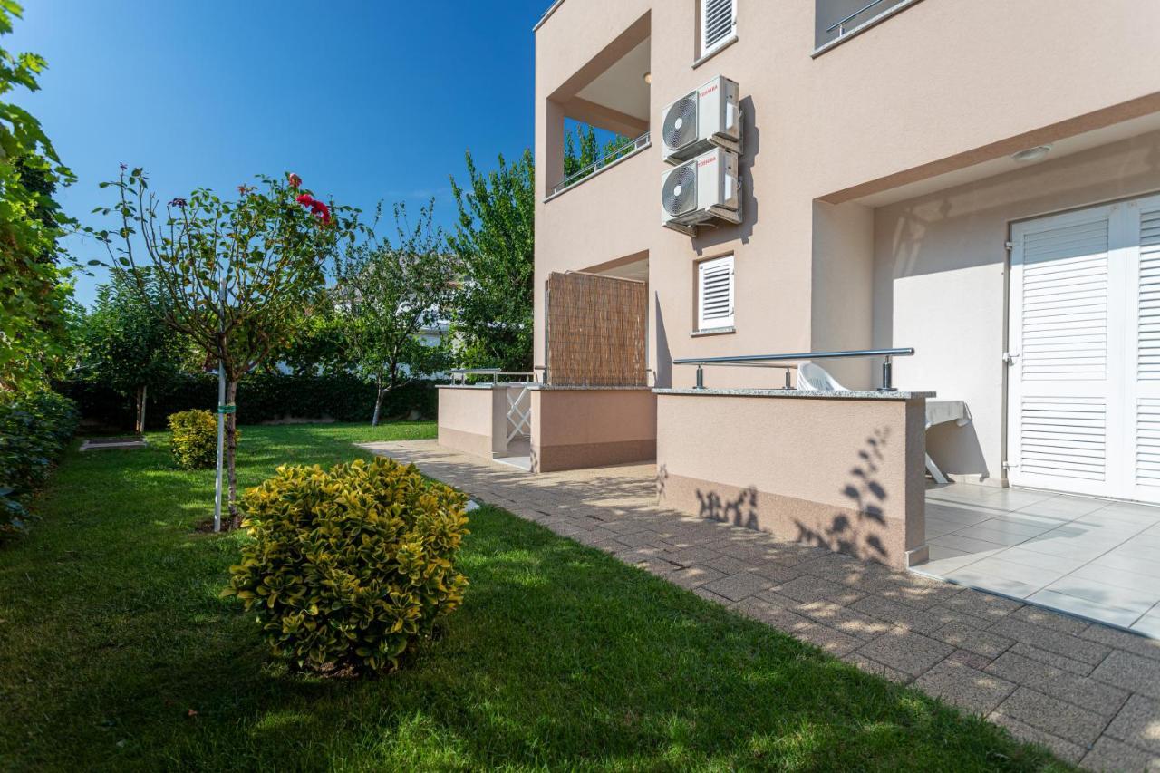 Apartments Crnekovic V Baška Eksteriør billede