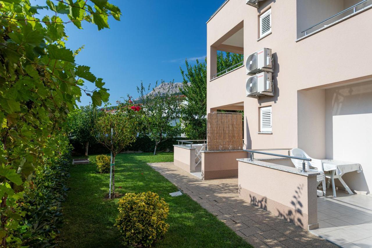 Apartments Crnekovic V Baška Eksteriør billede